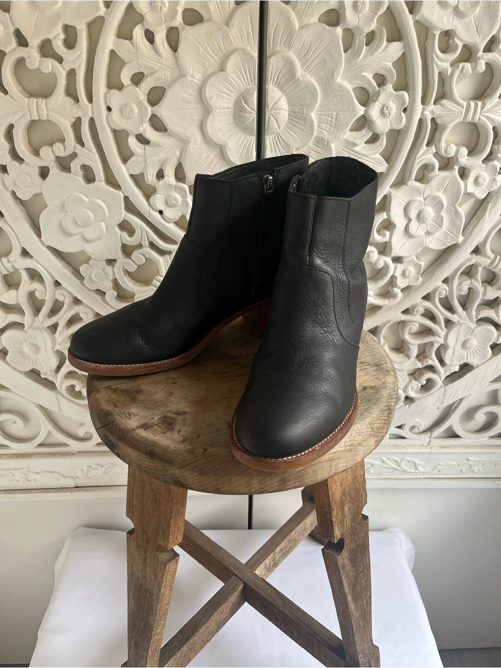 Roots Black Leather Ankle Boots Heeled Booties 9.5